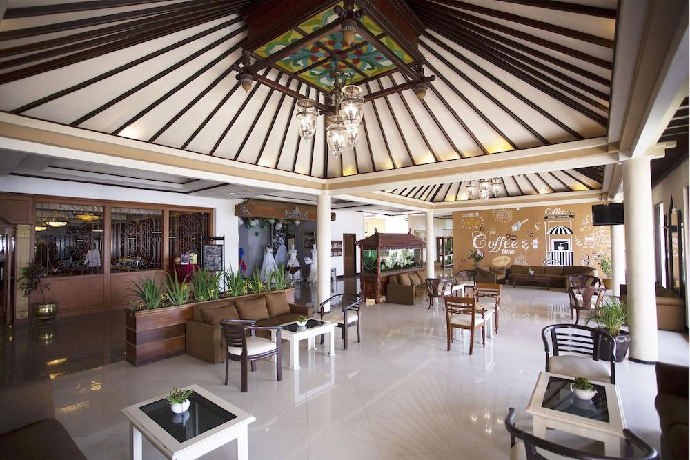 Royal Hotel And Convention Tretes Prigen Ngoại thất bức ảnh