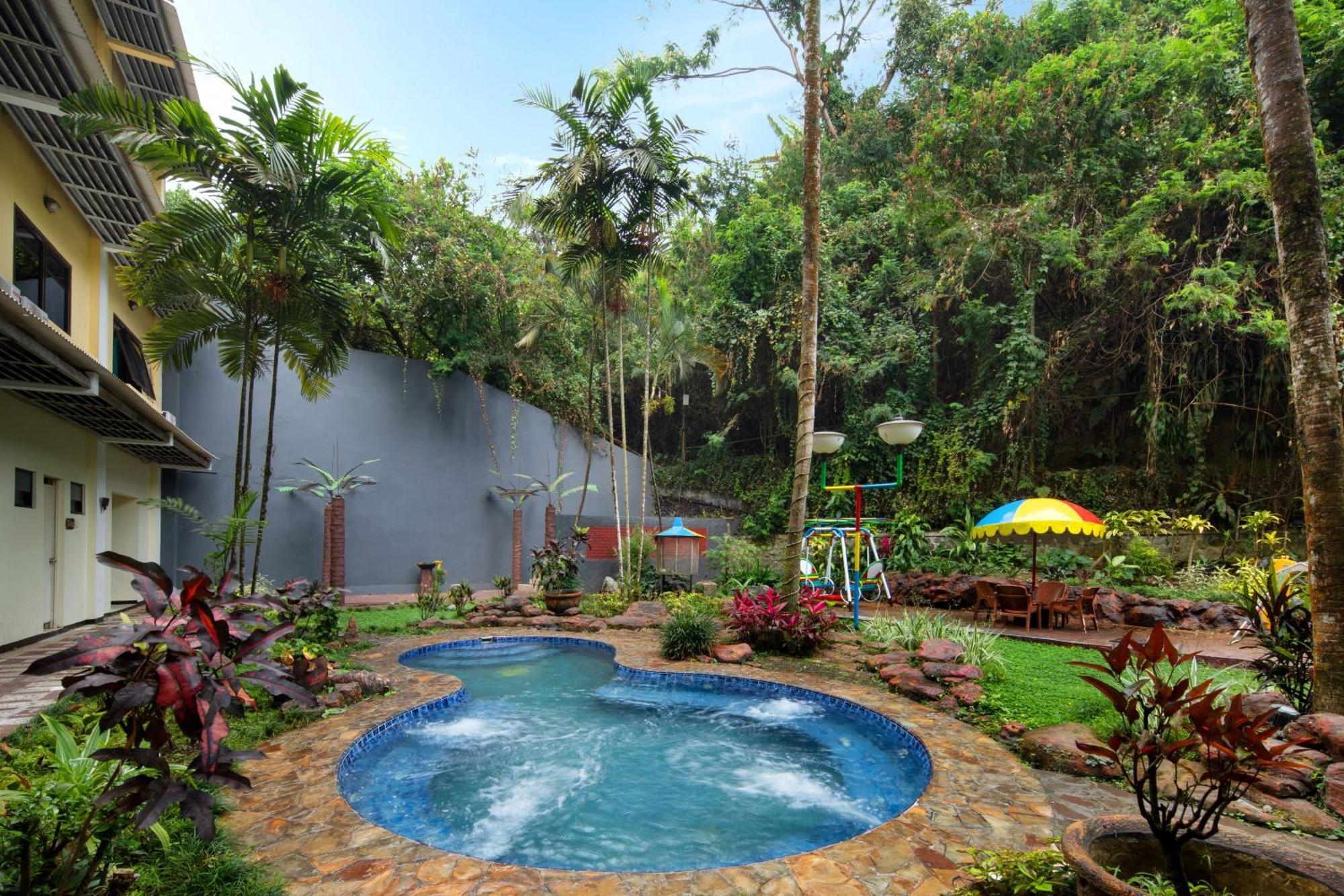 Royal Hotel And Convention Tretes Prigen Ngoại thất bức ảnh
