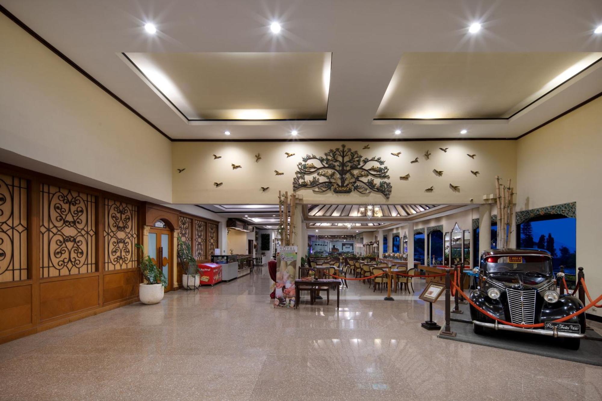 Royal Hotel And Convention Tretes Prigen Ngoại thất bức ảnh